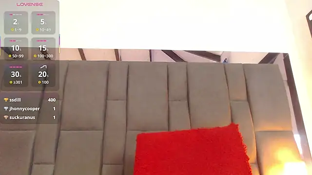 Chat +18 de SELENA_BIGBOOBS ao vivo