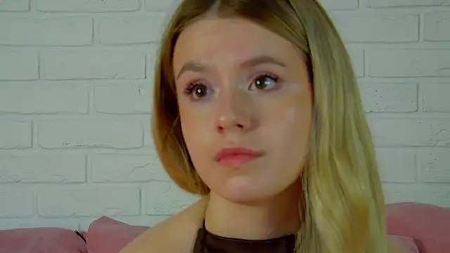 MilanaBalmain's Live XXX Chat