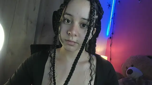 agnes_213 Adlı Modelin Web Kamerası Şovu