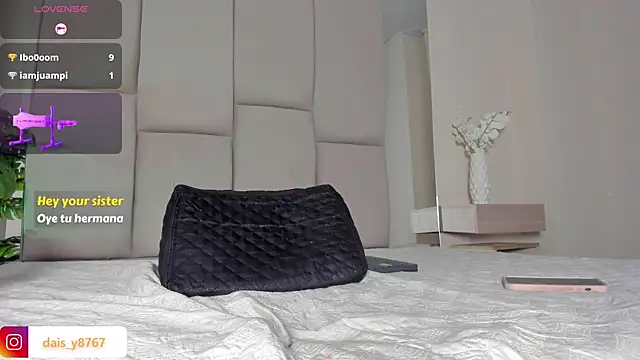 Pokazy przed kamerką – DaisyTaylor__