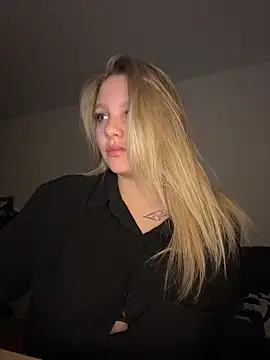 bettyloveu লাইভ XXX চ্যাট