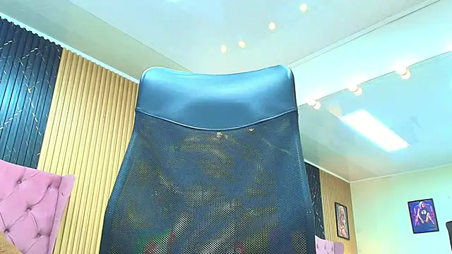 Show de BARBIE_BROWNN na webcam