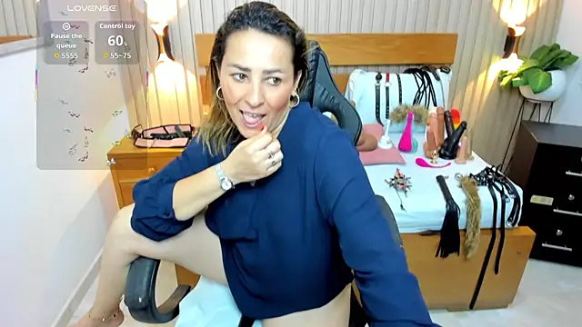 luciana_ballesteros_ Chat XXX live