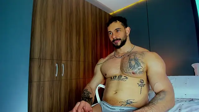 massimo_visconti: онлайн-секс-чат