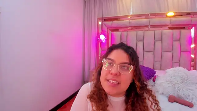 แชท XXX สดของ AllisonAdams_