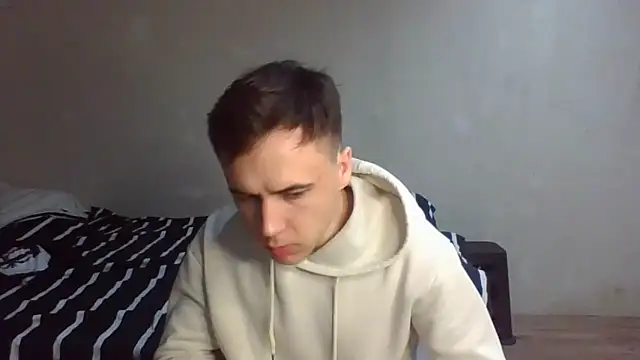 Pokazy przed kamerką – Denis_sport