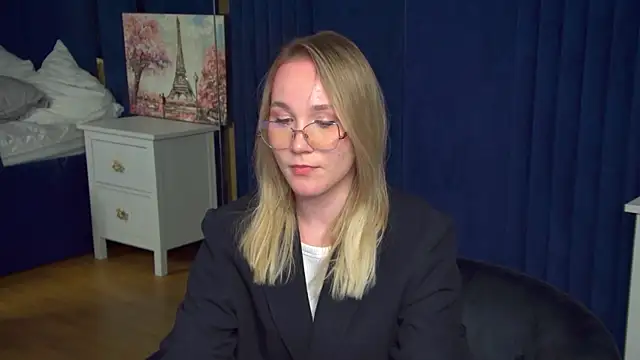 Онлайн чат XXX ElaraVoltage