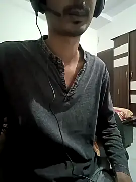 dreamtoungelick69 Adlı Modelin Canlı XXX Sohbeti