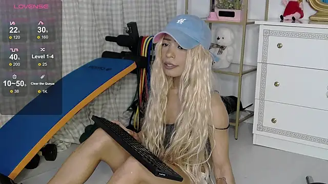 SarahRaynex 即時 XXX 聊天