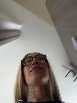 miss_tatiana_'s Webcam Show