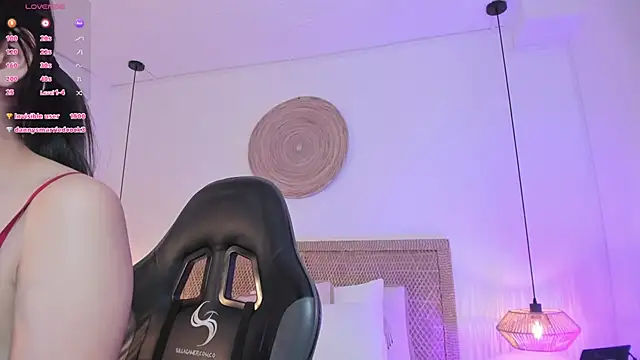 دردشة desireee_ الجنسية المباشرة