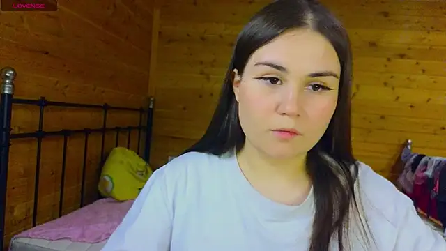 Онлайн чат XXX LucyMur