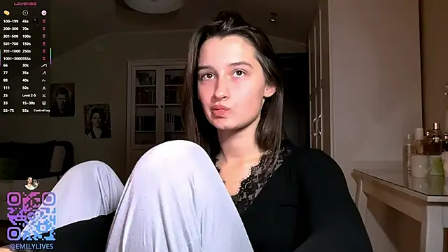 DarlineBrustera's Live XXX Chat