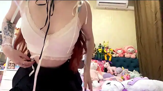 AlisaHoshiCosn Webbikameraesitys