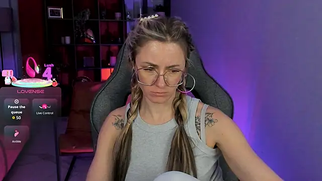 XXX chat uživo modela LadyIzabel