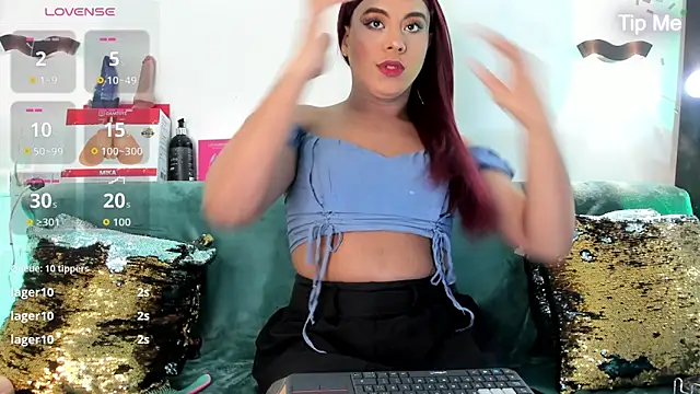 Emili_Roux's Live XXX Chat