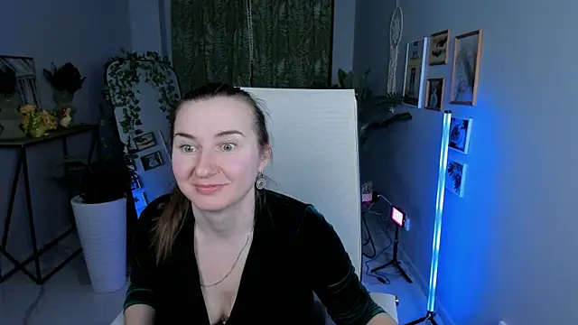 Golden_Dragon Adlı Modelin Canlı XXX Sohbeti