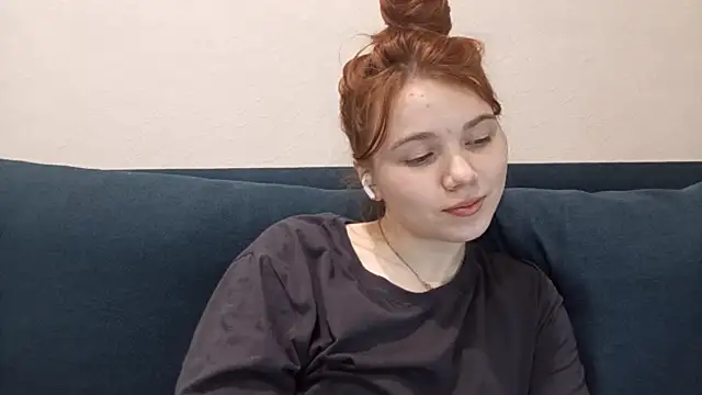 DizzyRina Chat XXX in diretta