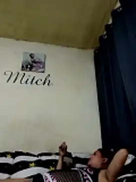 Show modela sexymitchyx24 na web-kameri