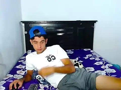 Show de abrahaamm730 na webcam