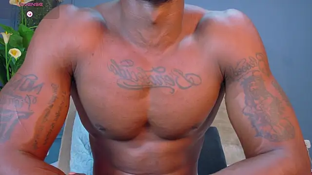 hunter_biggest 即時 XXX 聊天