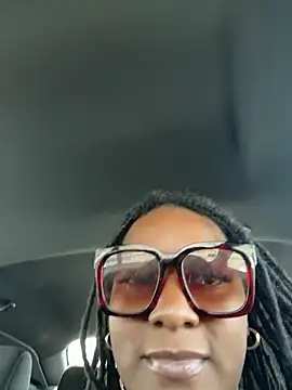 Pokazy przed kamerką – CoCoGoddess_