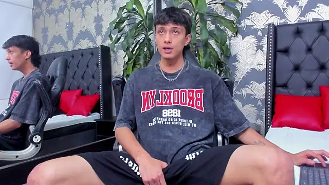 Lean_Portman Adlı Modelin Canlı XXX Sohbeti