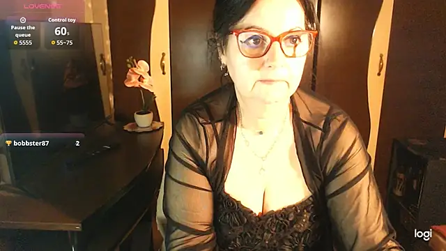 exiMIlf 现场XXX聊天