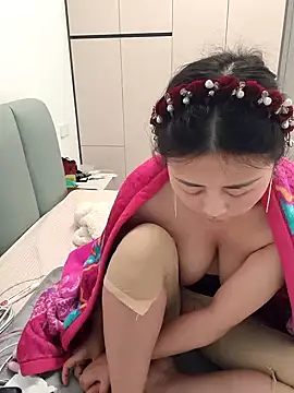 zzdd999 网络视讯表演