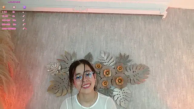 Онлайн чат XXX laraa_jeean