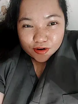 LianaCruzado's Webcam Show