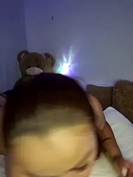 Foxylisaflores' Live XXX Chat