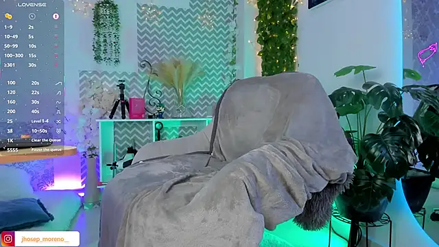 แชท XXX สดของ jhosepMoreno