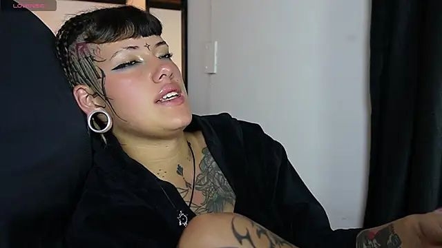 _sharlotte777 Obrolan Langsung XXX