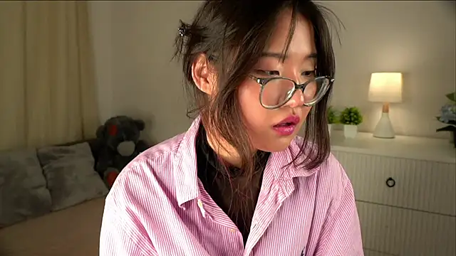 Živý XXX chat NelleMihalko