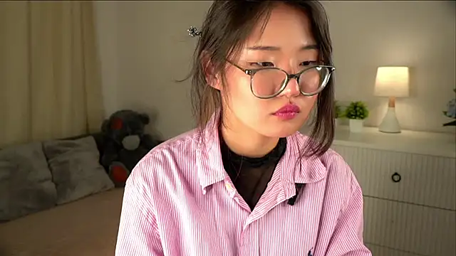 NelleMihalkoのライブXXXチャット