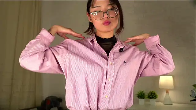 Czat XXX na żywo – NelleMihalko