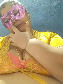 tamilthanushri Adlı Modelin Canlı XXX Sohbeti