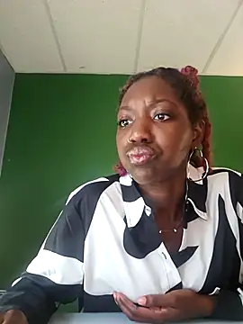 แชท XXX สดของ oliviaprettypussy