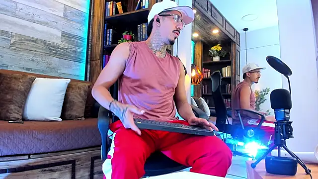 Donovan_Desmond 라이브 XXX 채팅