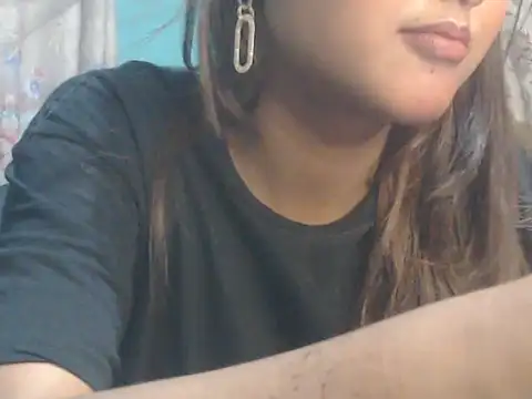 NancyRuvi: онлайн-секс-чат