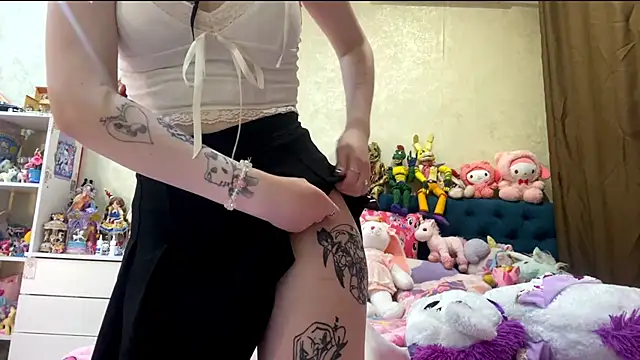 AlisaHoshiCos' Webcam Show