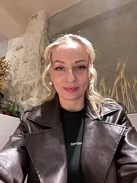 VikaBunny1 Adlı Modelin Web Kamerası Şovu