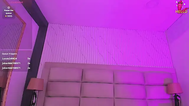 CarolineFyre's Live XXX Chat