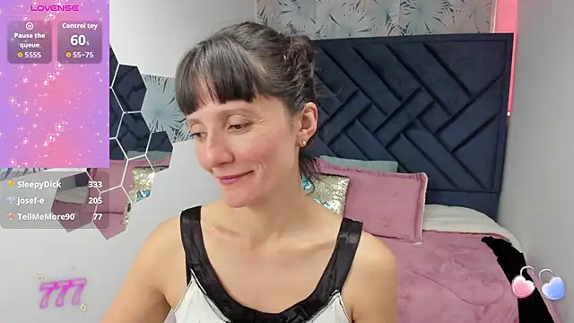 Valery_More__'s Live XXX Chat