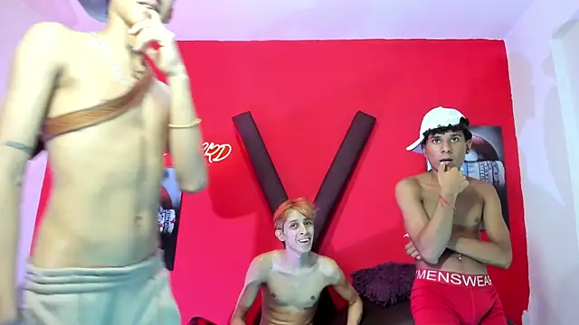 Chat XXX ao vivo de AVENGER_GUYS1