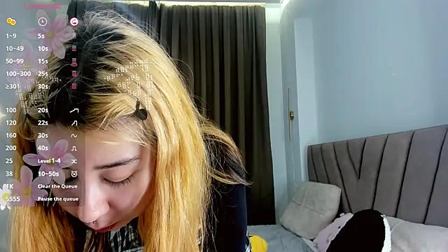 Chatroom XXX en direct de gigi_meii