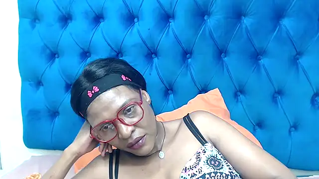 SpicyQueenxxxx: онлайн-секс-чат