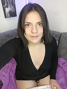 paulina_coxx Adlı Modelin Canlı XXX Sohbeti