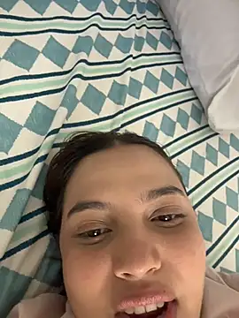 Colibri_xxx Adlı Modelin Canlı XXX Sohbeti